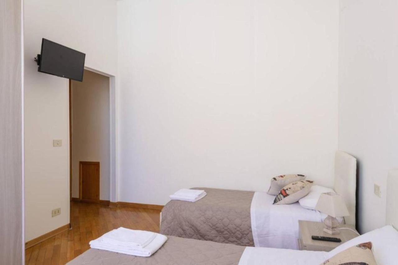 La Piccola Locanda Chiusi Bagian luar foto